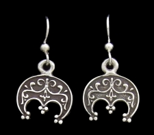 Lunik
                Silver Earrings
