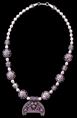 luna necklace