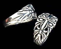 Tyr ring